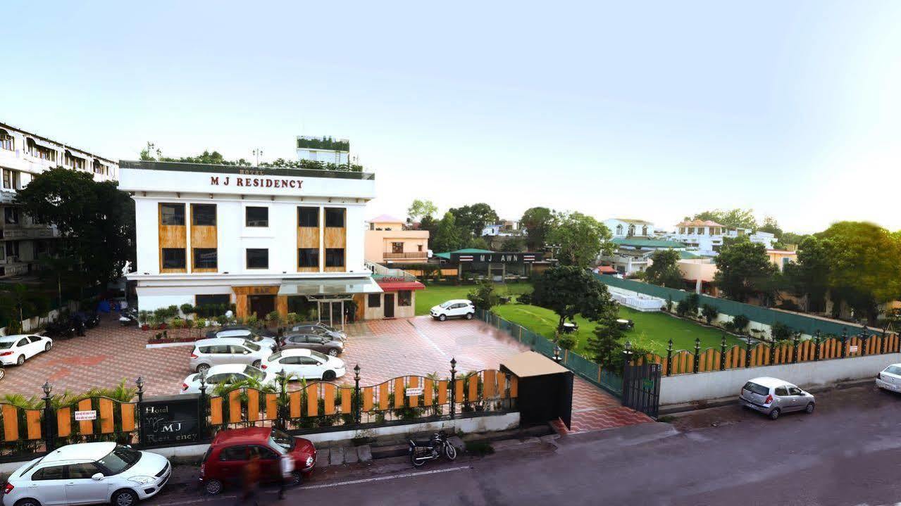 Hotel Mj Residency Déhrádún Exteriér fotografie